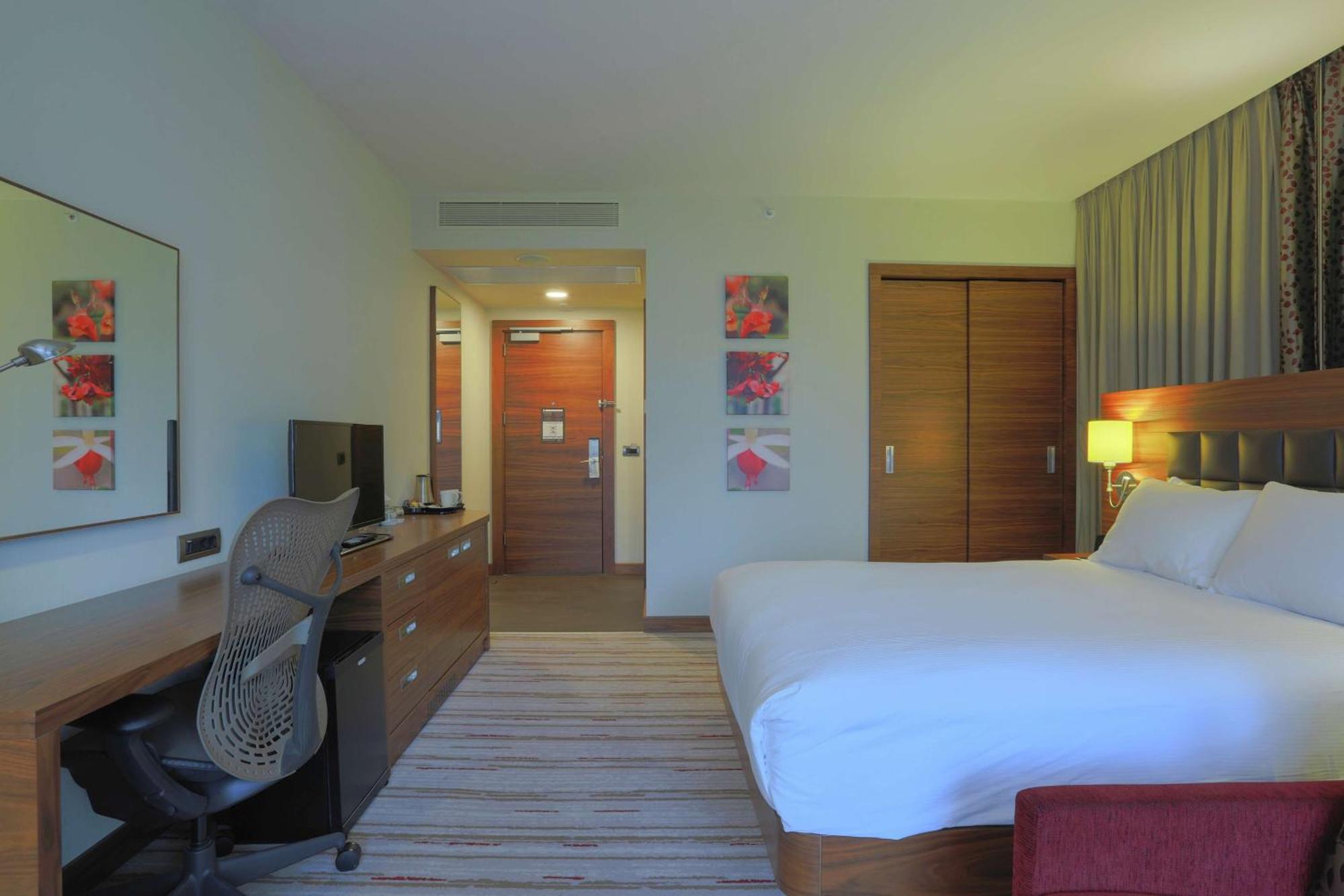 Hilton Garden Inn Eskişehir Exterior foto